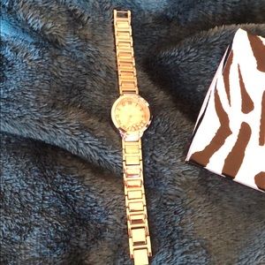 Silver fashion watch